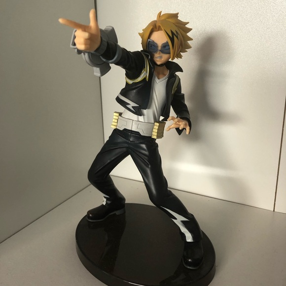 New in box Denki Kaminari action figure. - Picture 5 of 5